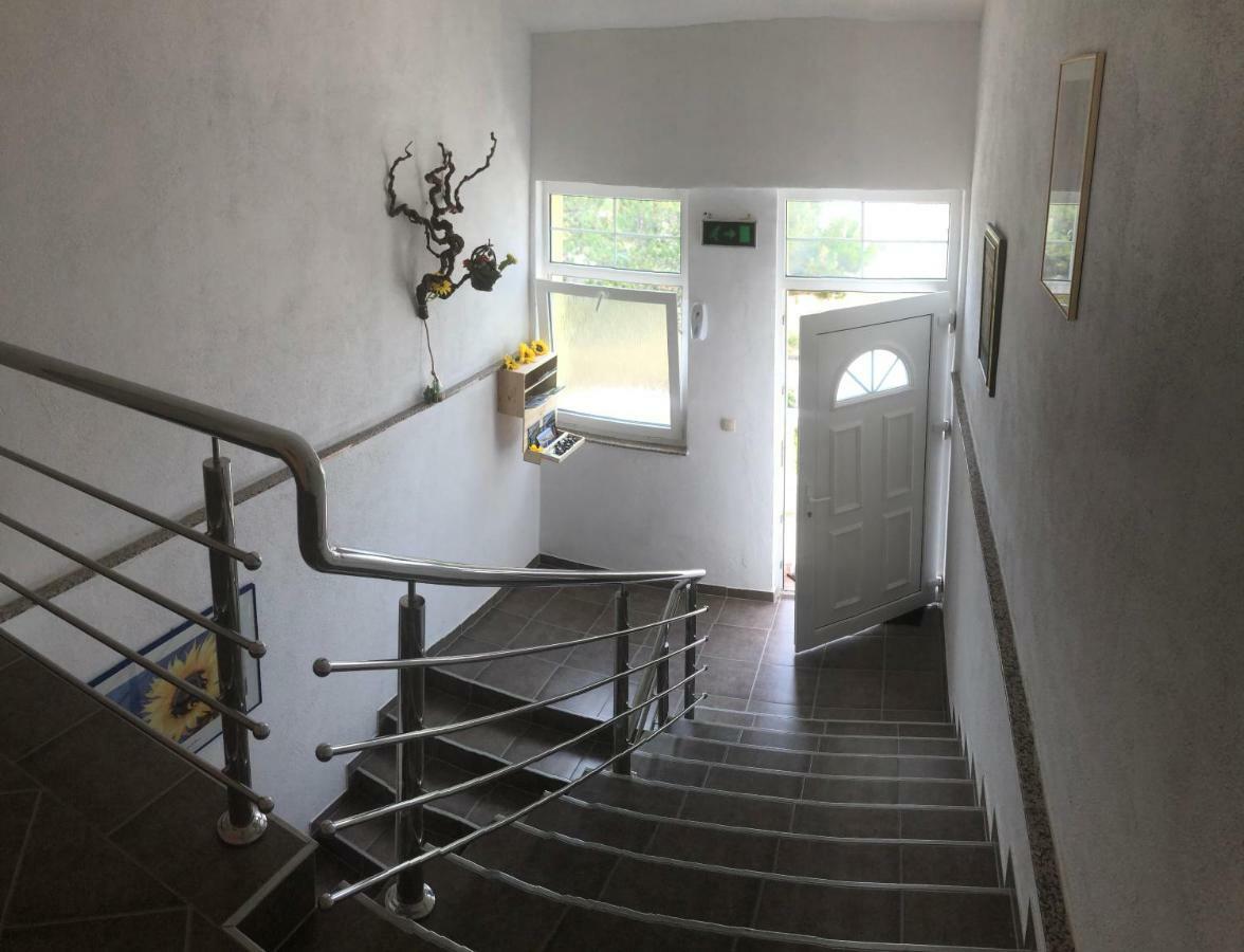 Miro Apartmani ราชานาส ภายนอก รูปภาพ