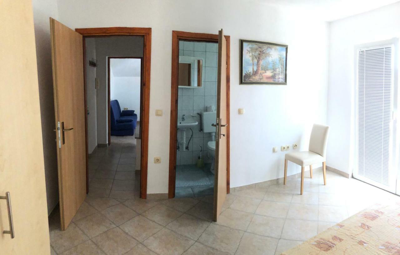 Miro Apartmani ราชานาส ภายนอก รูปภาพ